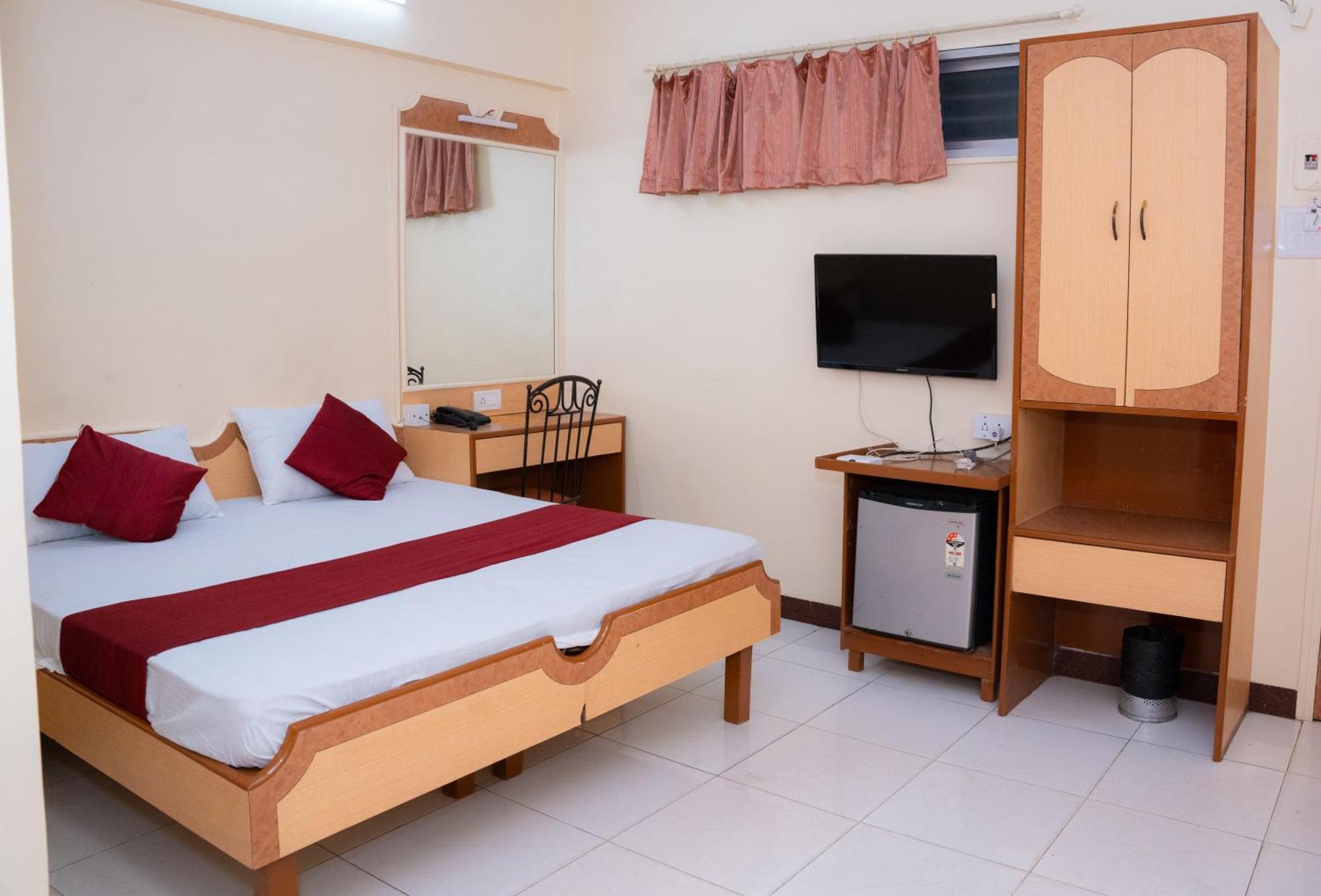 Saigal Guest House Mumbai Exterior photo
